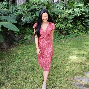 Like new Brandy Melville wrap dress.